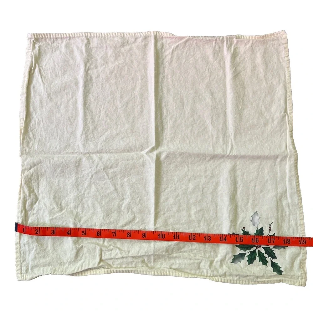 Christmas Vintage Napkins Fabric‎ Linens Holly Cream Beige 17 x19